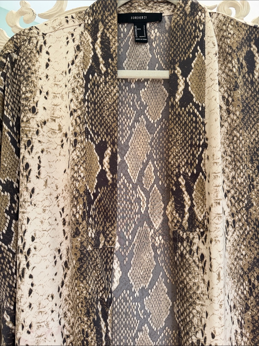 Forever 21 Taupe and Black Snake-Print Duster - Picture 3 of 6